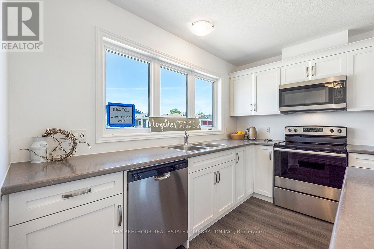 20 BLUFFS VIEW BOULEVARD - 13