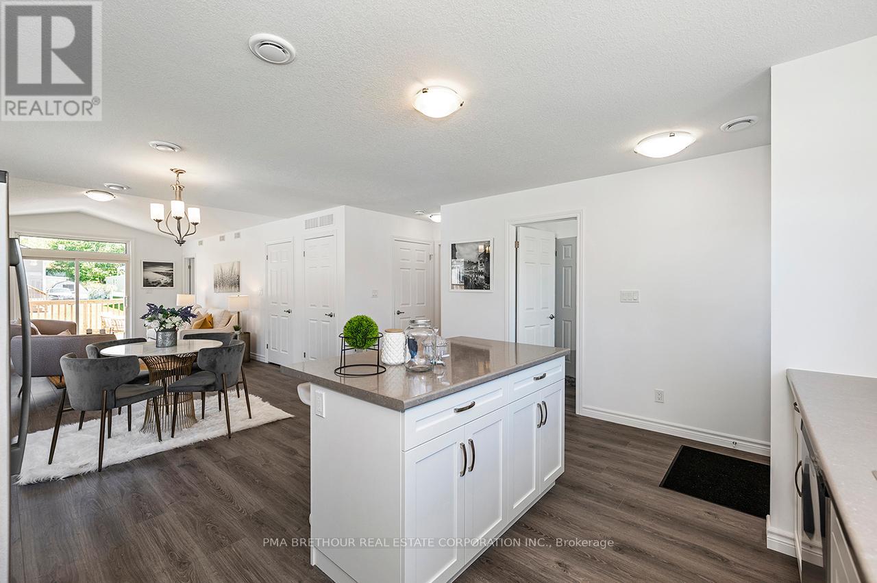 20 BLUFFS VIEW BOULEVARD - 16