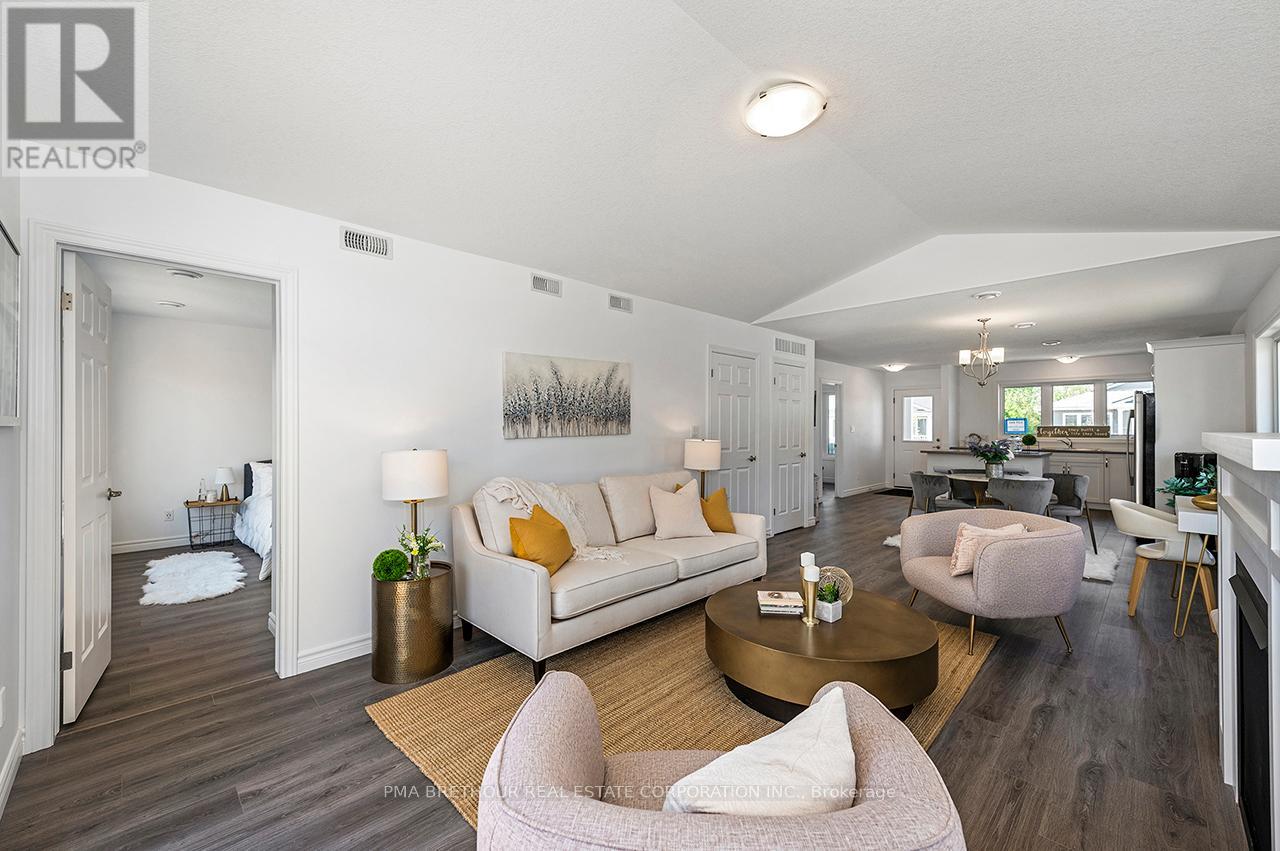 20 BLUFFS VIEW BOULEVARD - 19