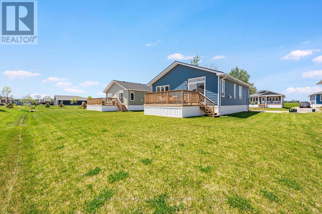 20 BLUFFS VIEW BOULEVARD - 5