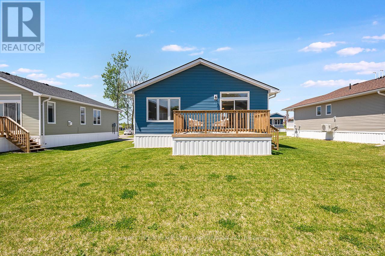 20 BLUFFS VIEW BOULEVARD - 6