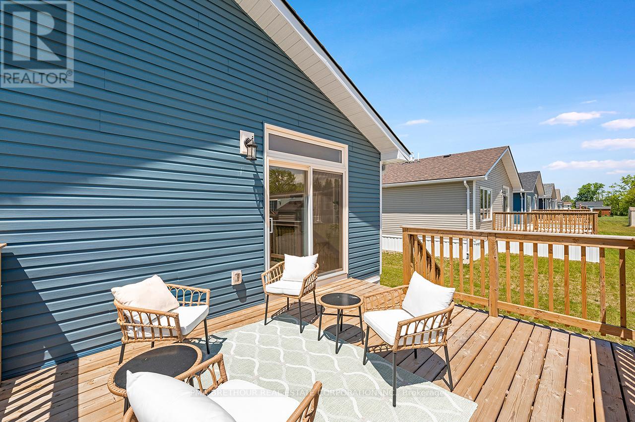 20 BLUFFS VIEW BOULEVARD - 8