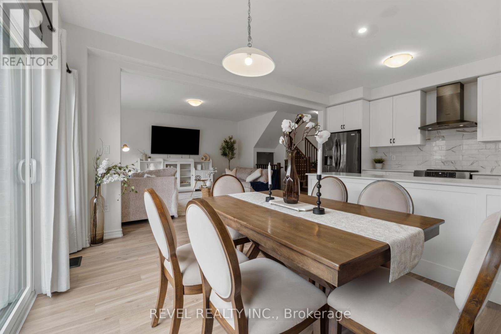 36 LADD AVENUE - 16
