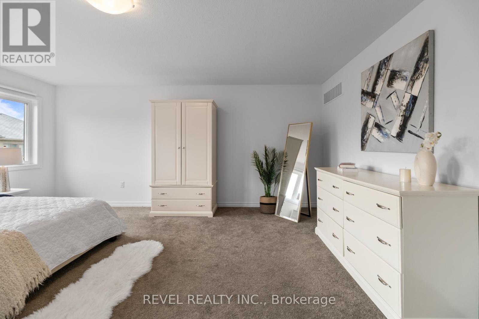 36 LADD AVENUE - 22