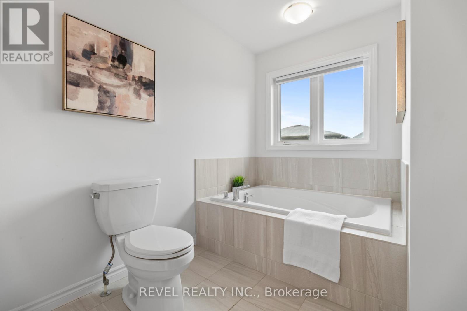 36 LADD AVENUE - 25