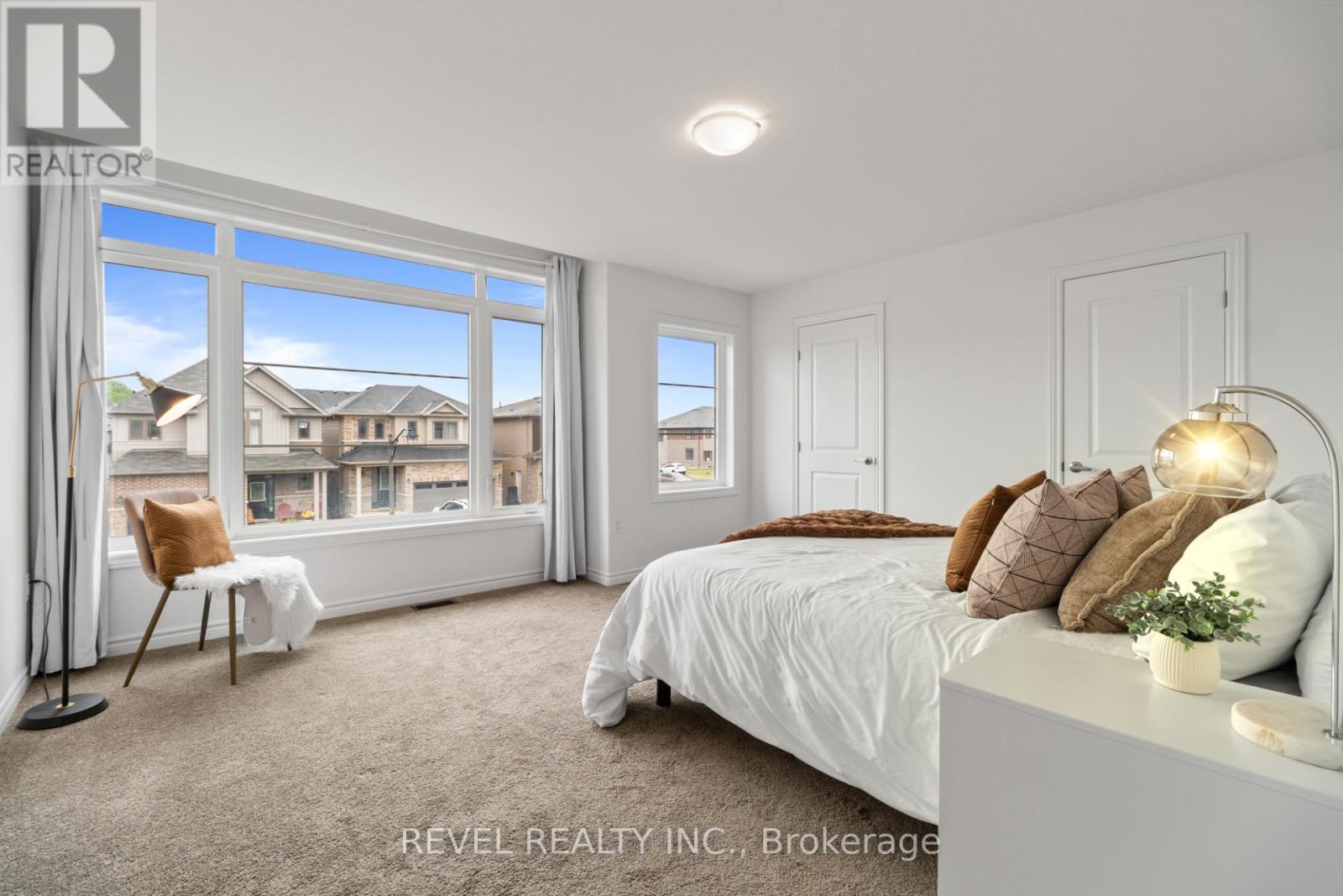 36 LADD AVENUE - 32