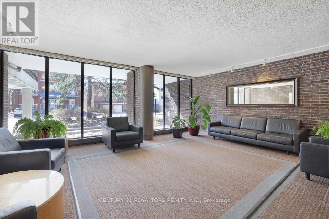 2 Bed, 2 Bath House for Sale in Ottawa – 1602 – 71 SOMERSET STREET W, Ottawa – MLS# X13426378 - Image 7