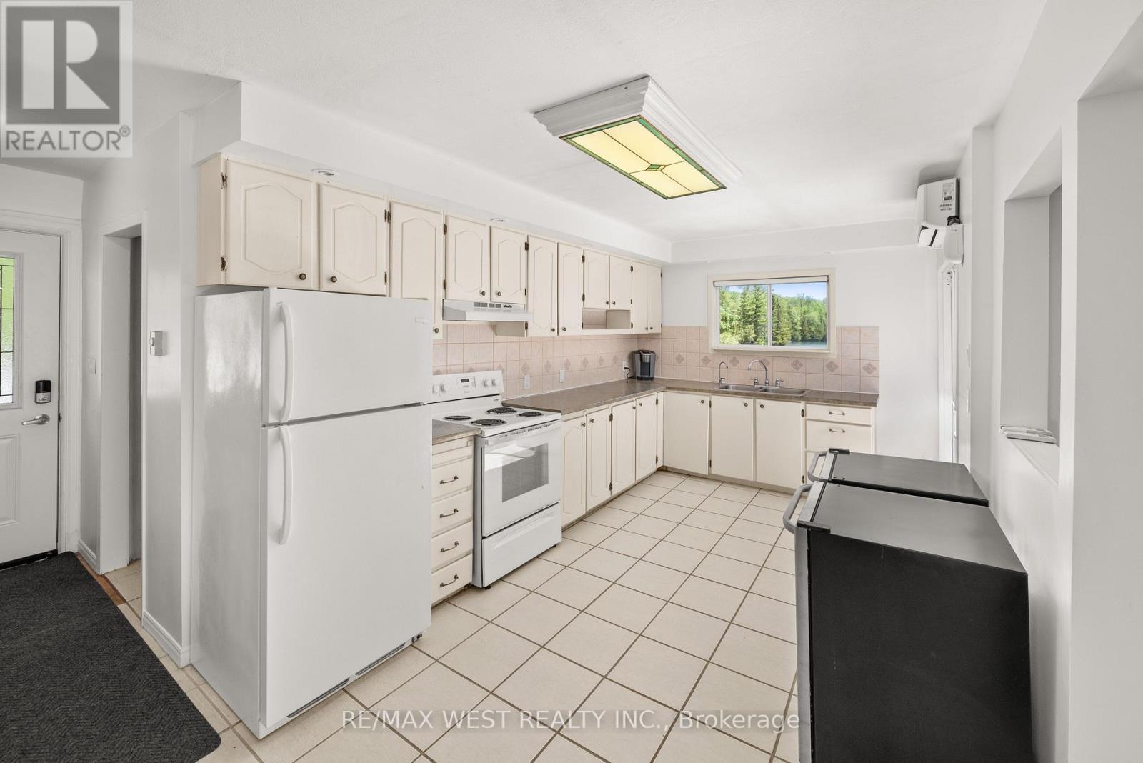 1432 CLEMENT LAKE ROAD - 5