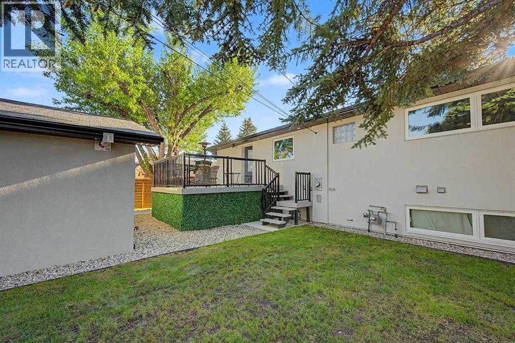 EVEN WITH A LARGE OVERSIZED DOUBLE GARAGE YOU STILL HAVE HUGE YARD SPACE