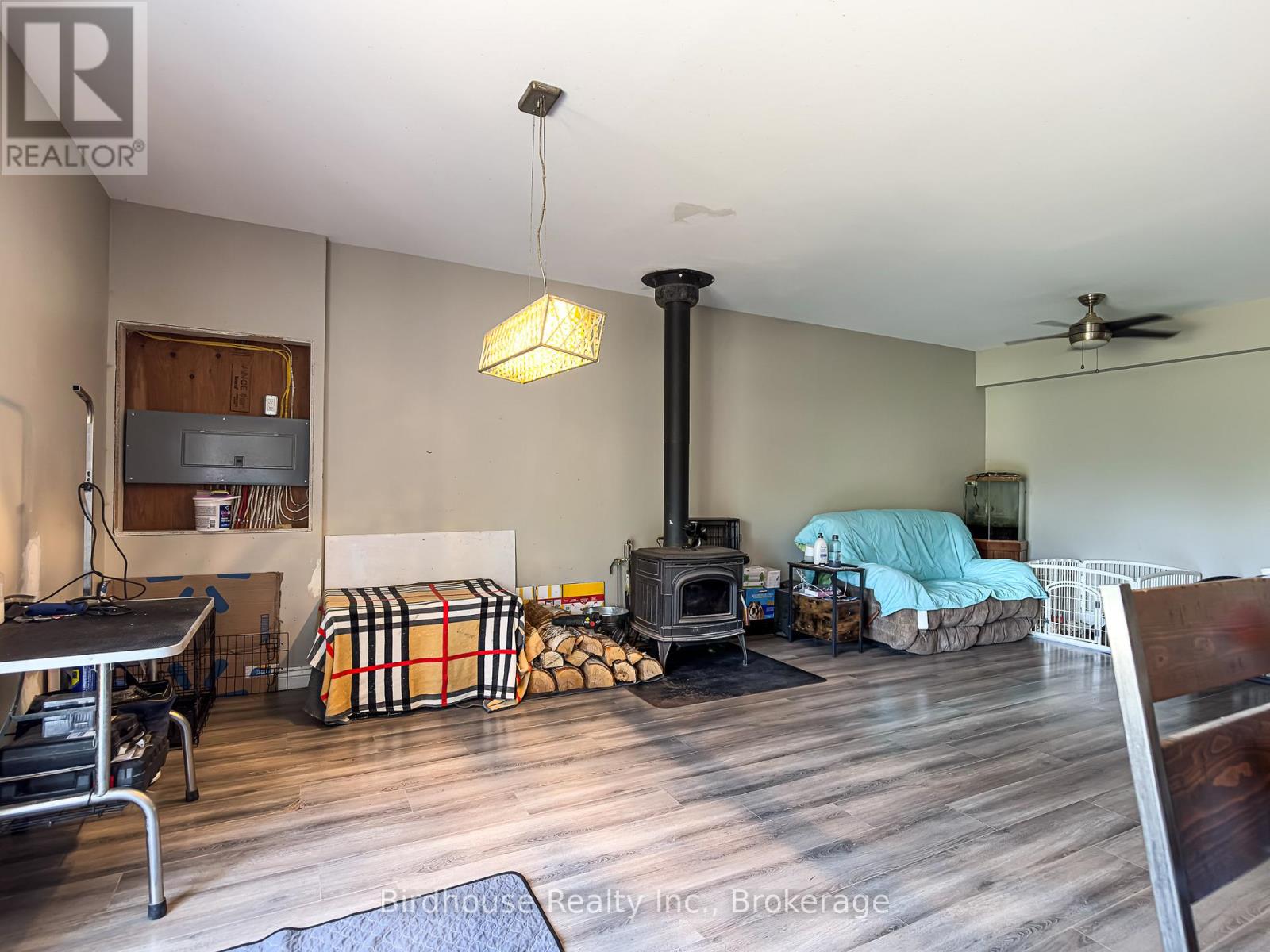 3399 GELERT ROAD - 16