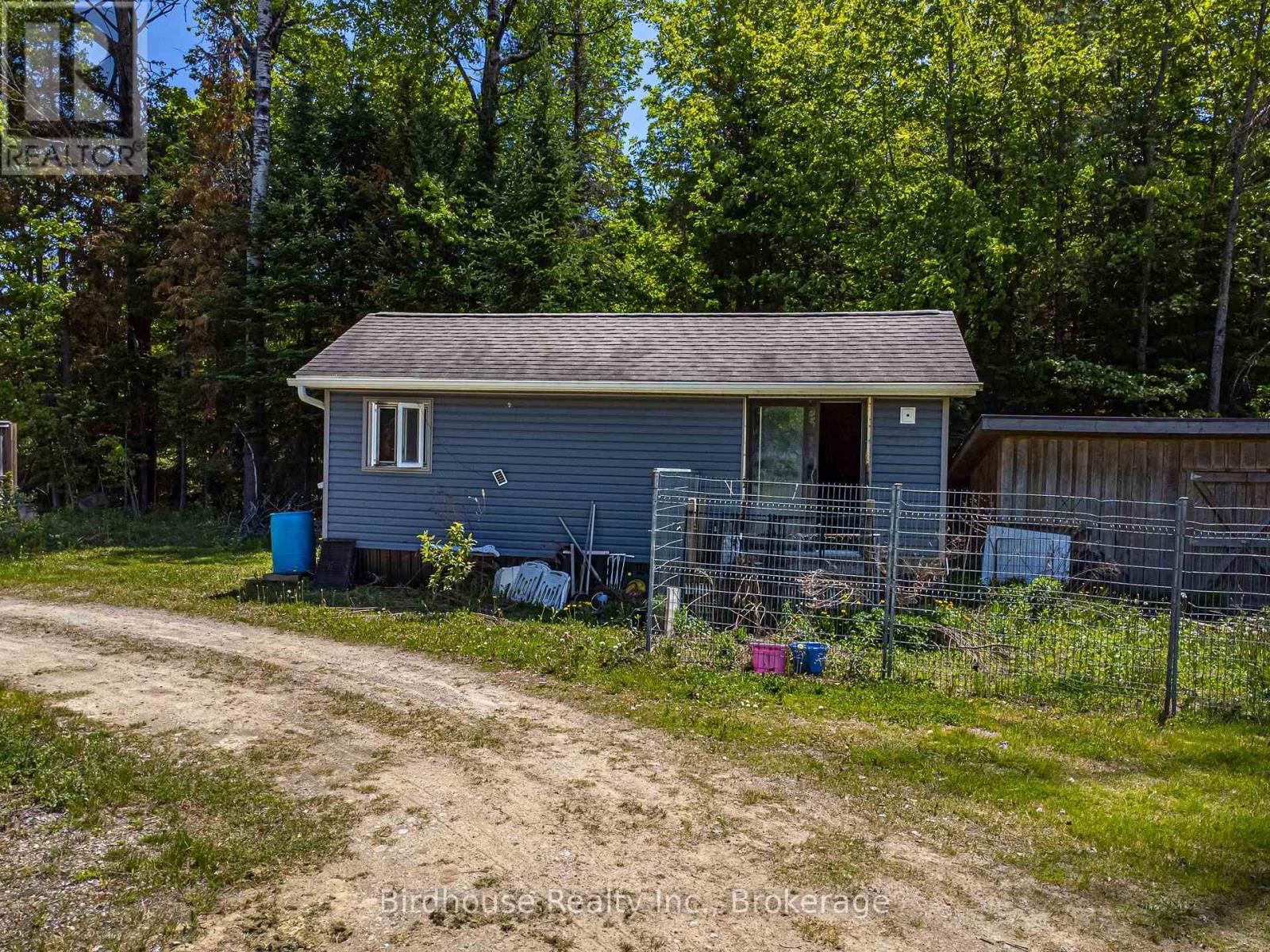 3399 GELERT ROAD - 26