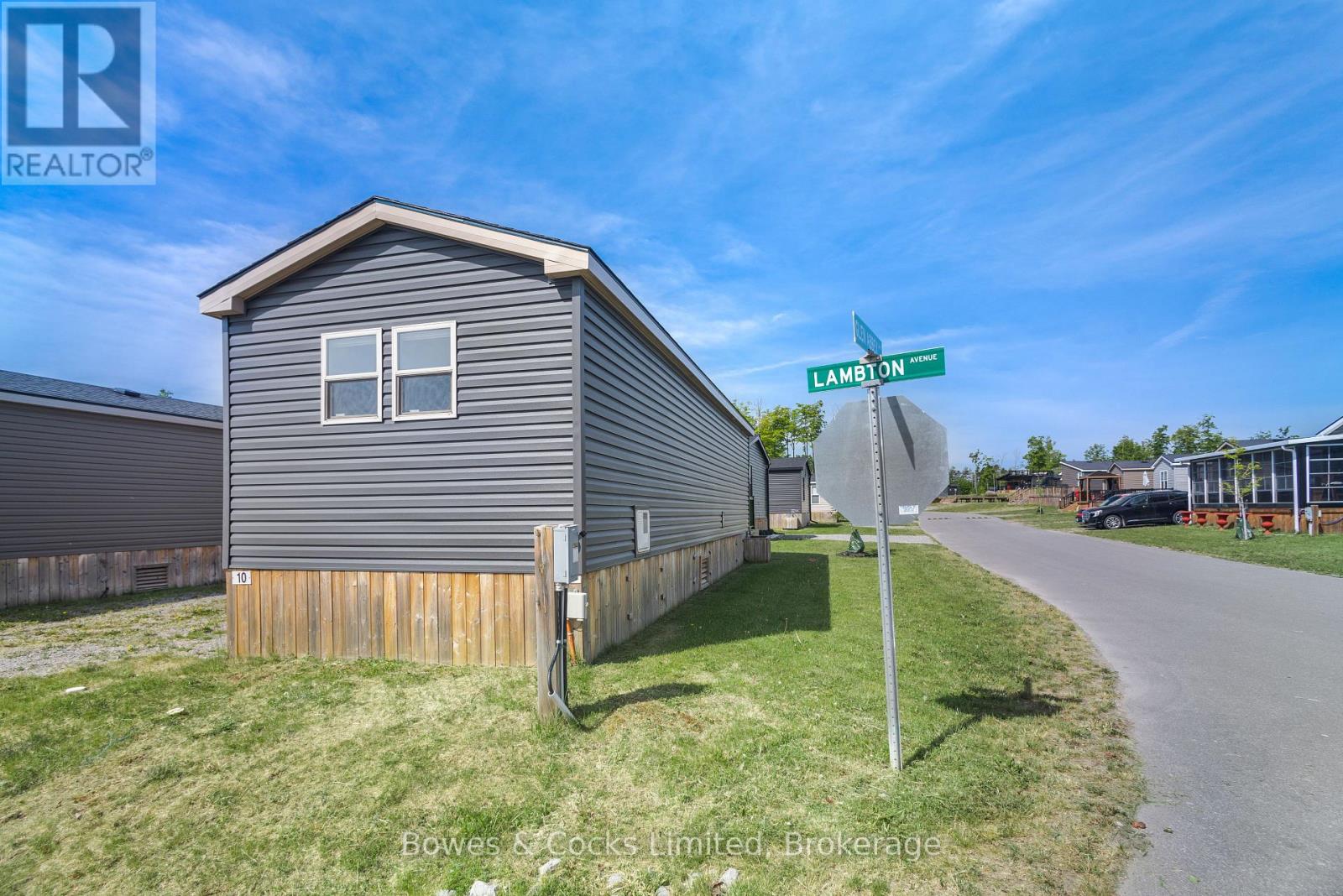 #10 LAMBTON 1235 VILLIERS LINE - 24