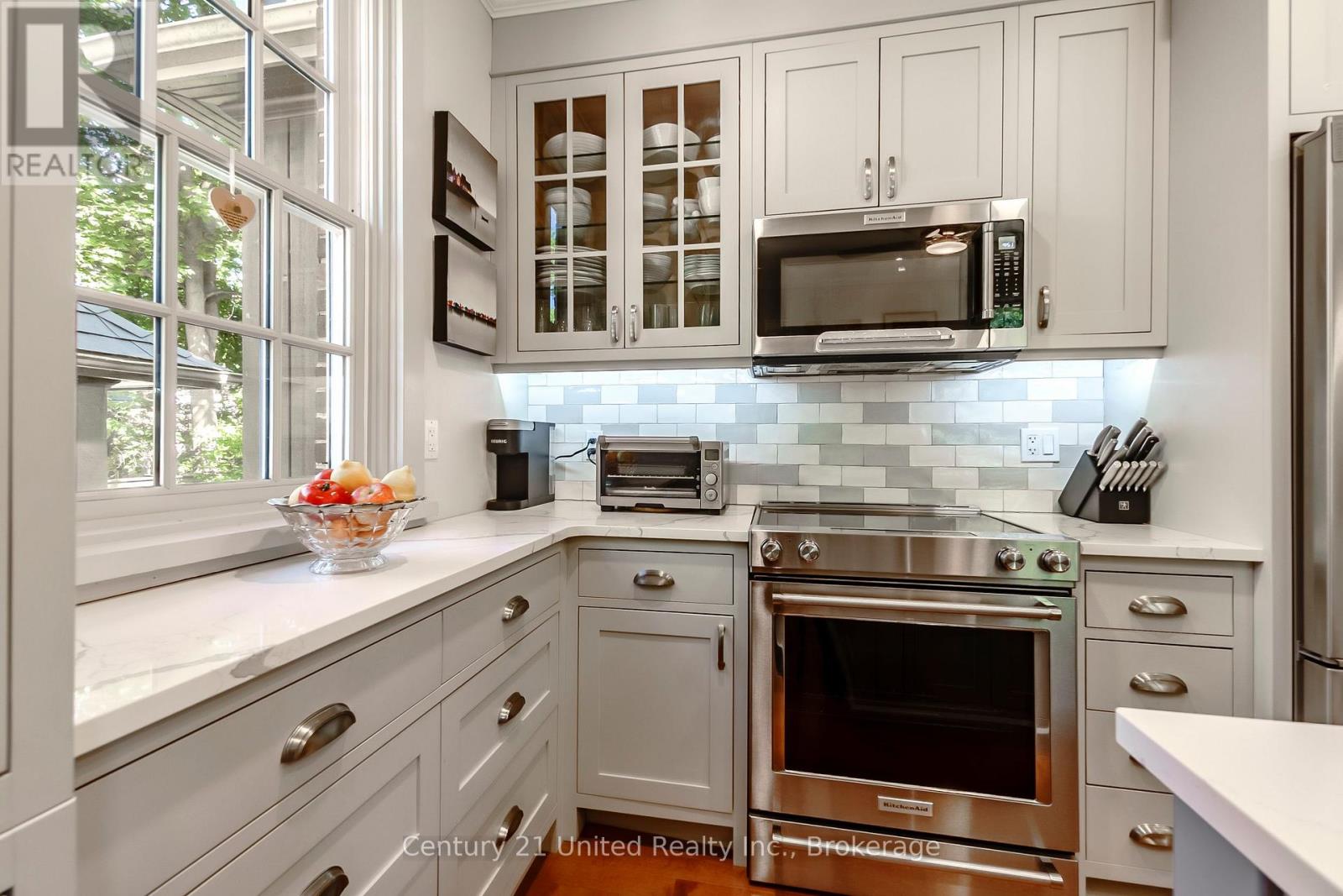 408 BELMONT AVENUE - 22