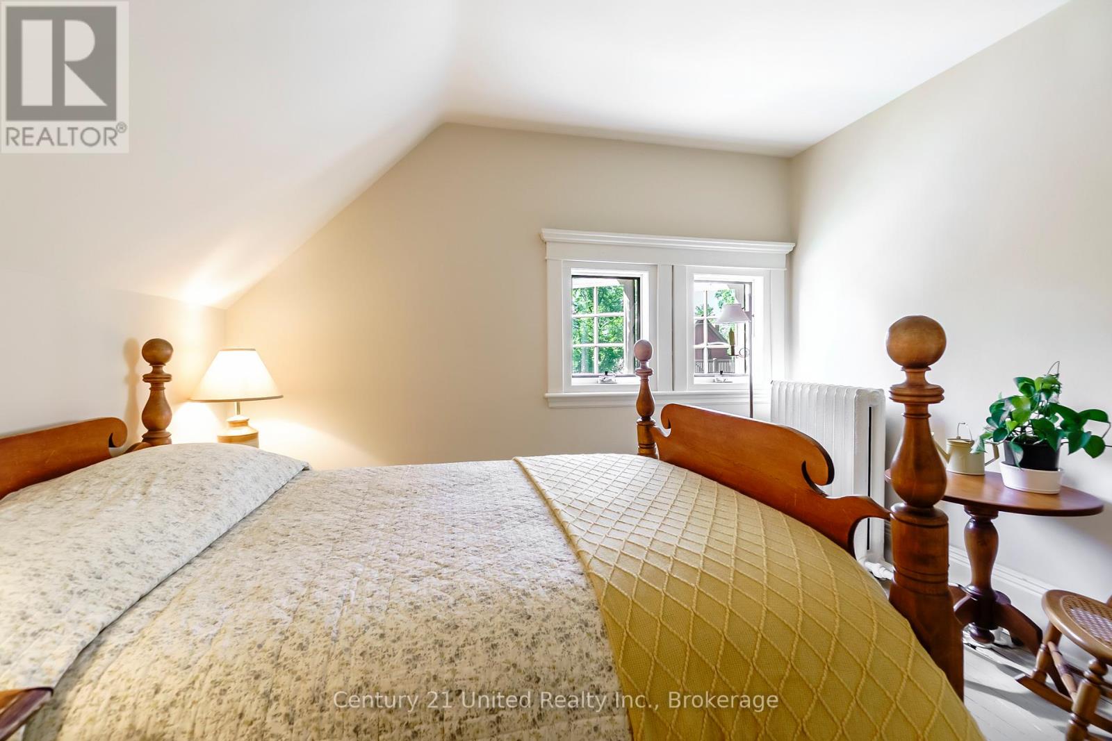 408 BELMONT AVENUE - 35