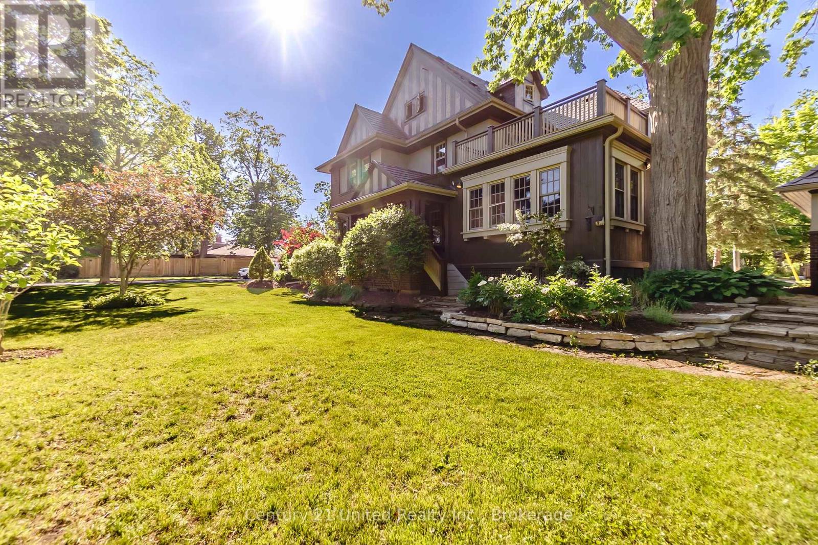 408 BELMONT AVENUE - 42