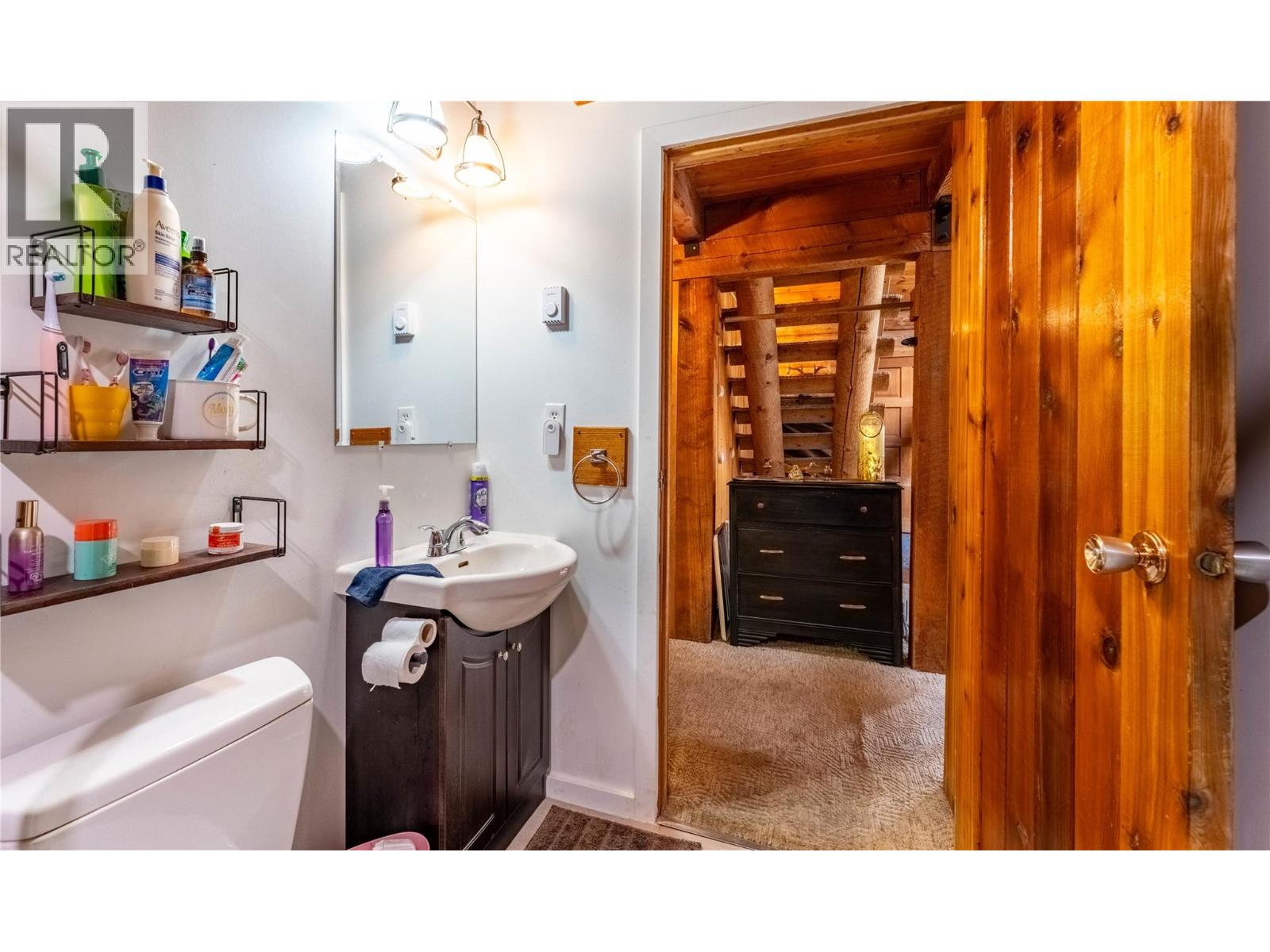 #17541 17545 Pilot Bay Road - 18