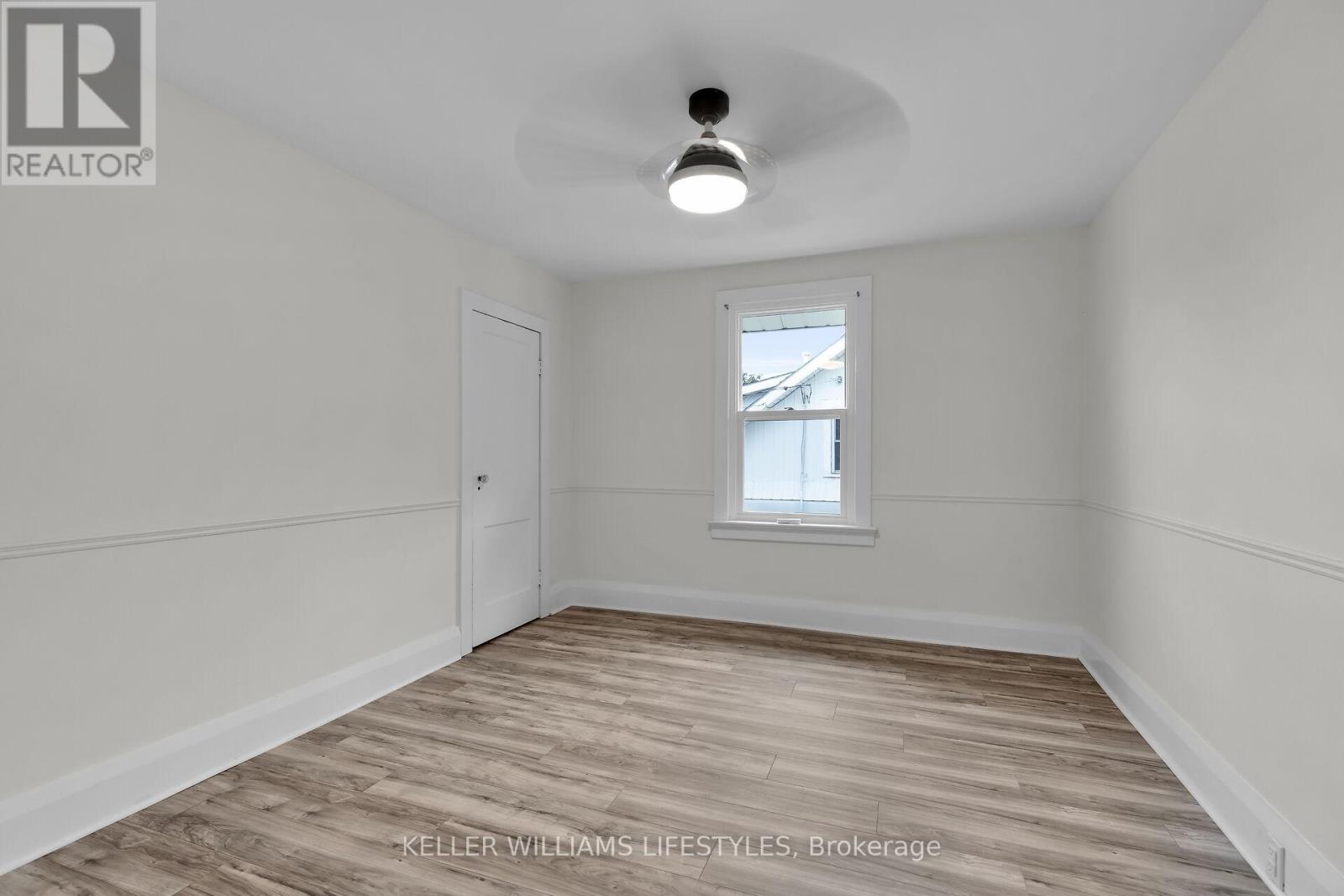 95 JOHN STREET E - 25