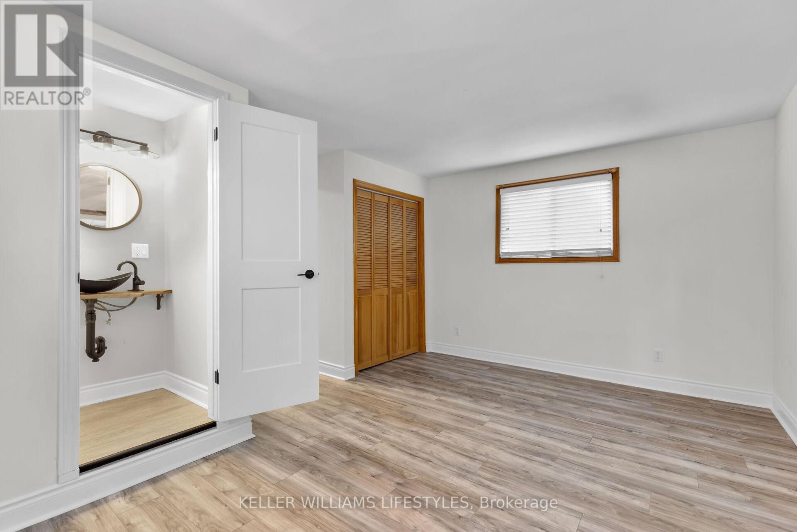95 JOHN STREET E - 31