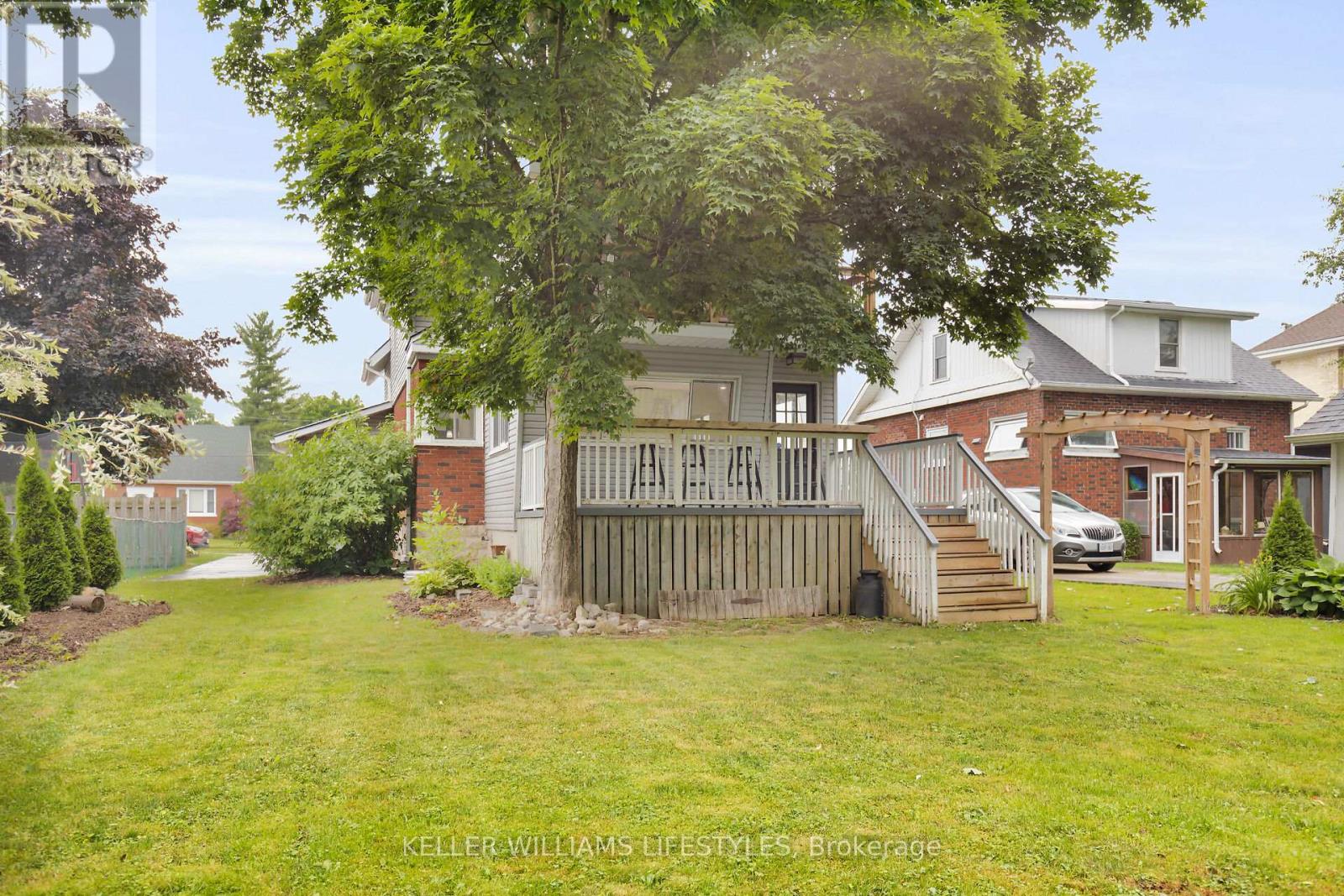 95 JOHN STREET E - 44
