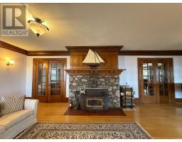 646 Lakeshore Road S, Temiskaming Shores, ON P0J1K0 Photo 27