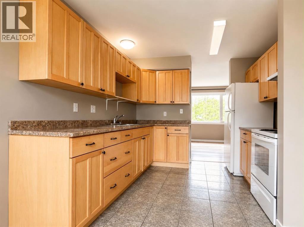 #25, 97th 97th Avenue - photo 2
