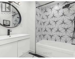 386 Coxwell Avenue, Toronto, ON M4L3B7 Photo 8