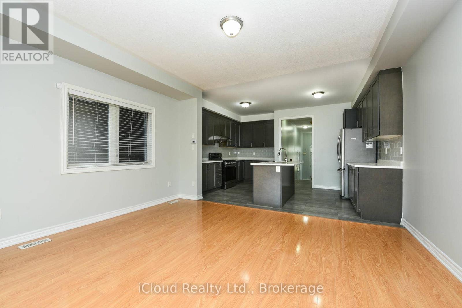 74 GAMMON CRESCENT - 8