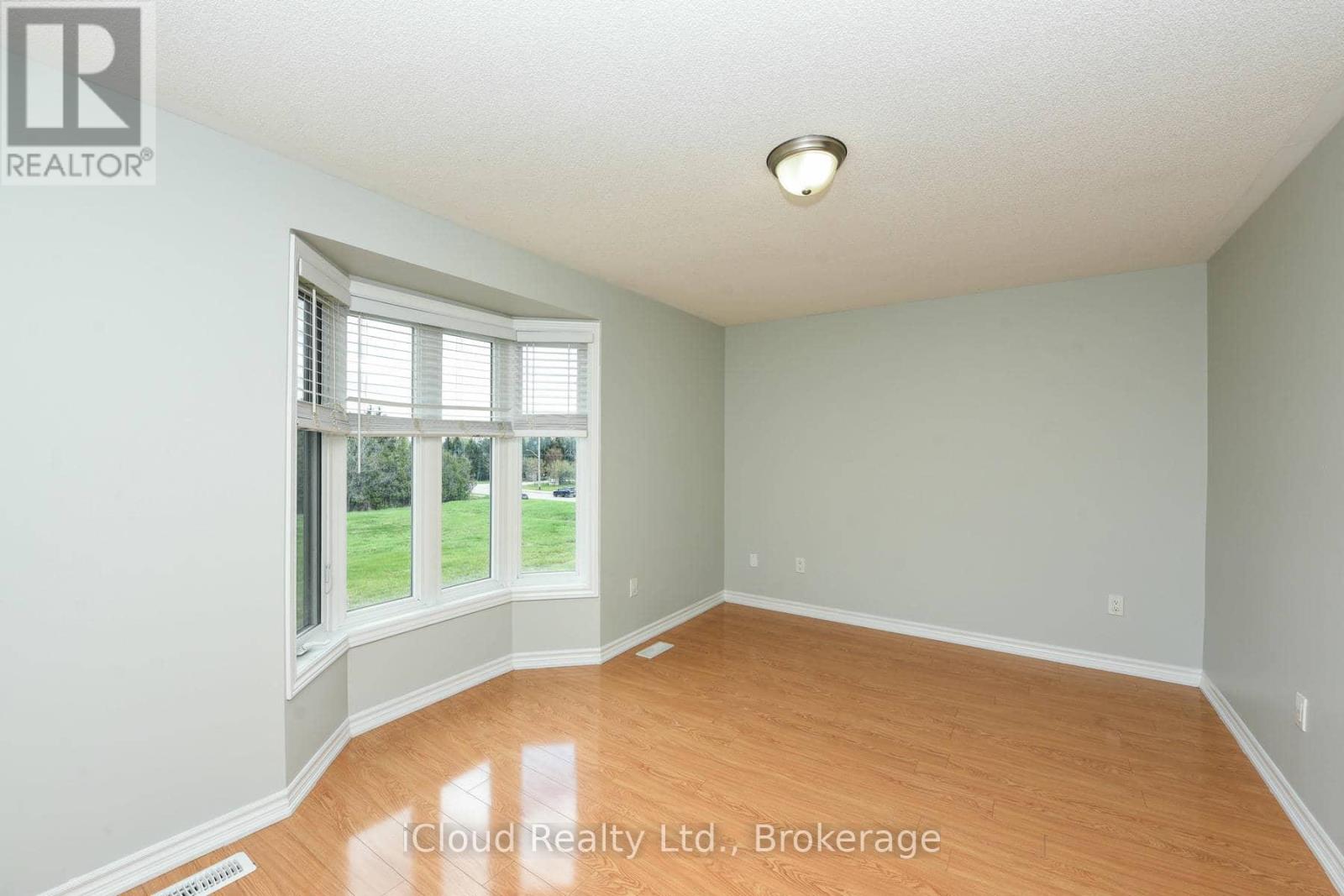 74 GAMMON CRESCENT - 18