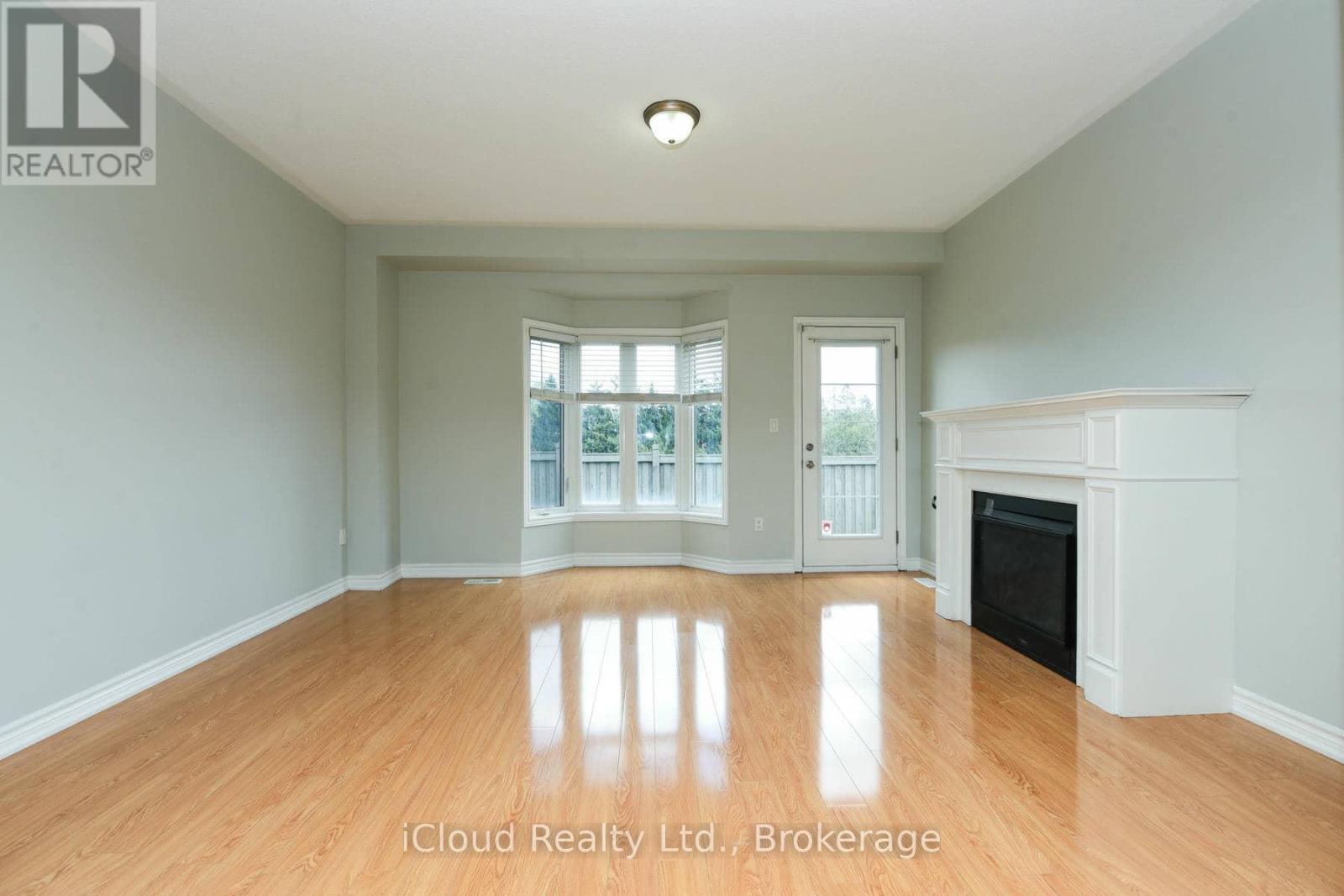 74 GAMMON CRESCENT - 7