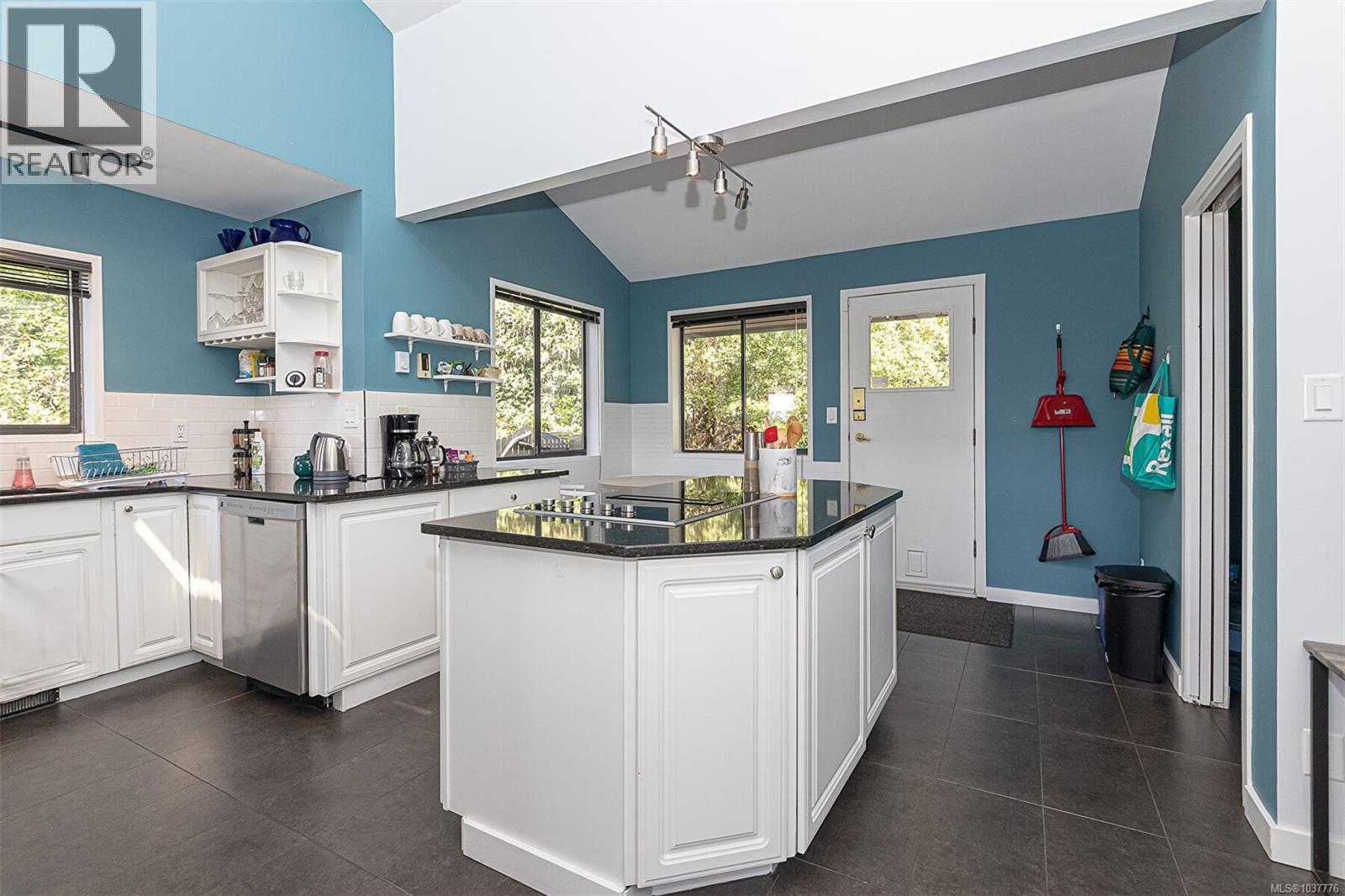 7954 West Coast Rd, Sooke
