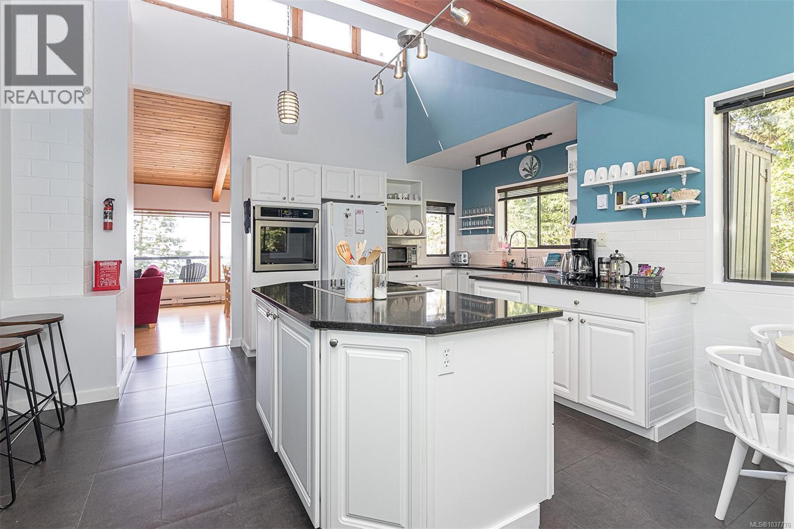 7954 West Coast Rd - 12