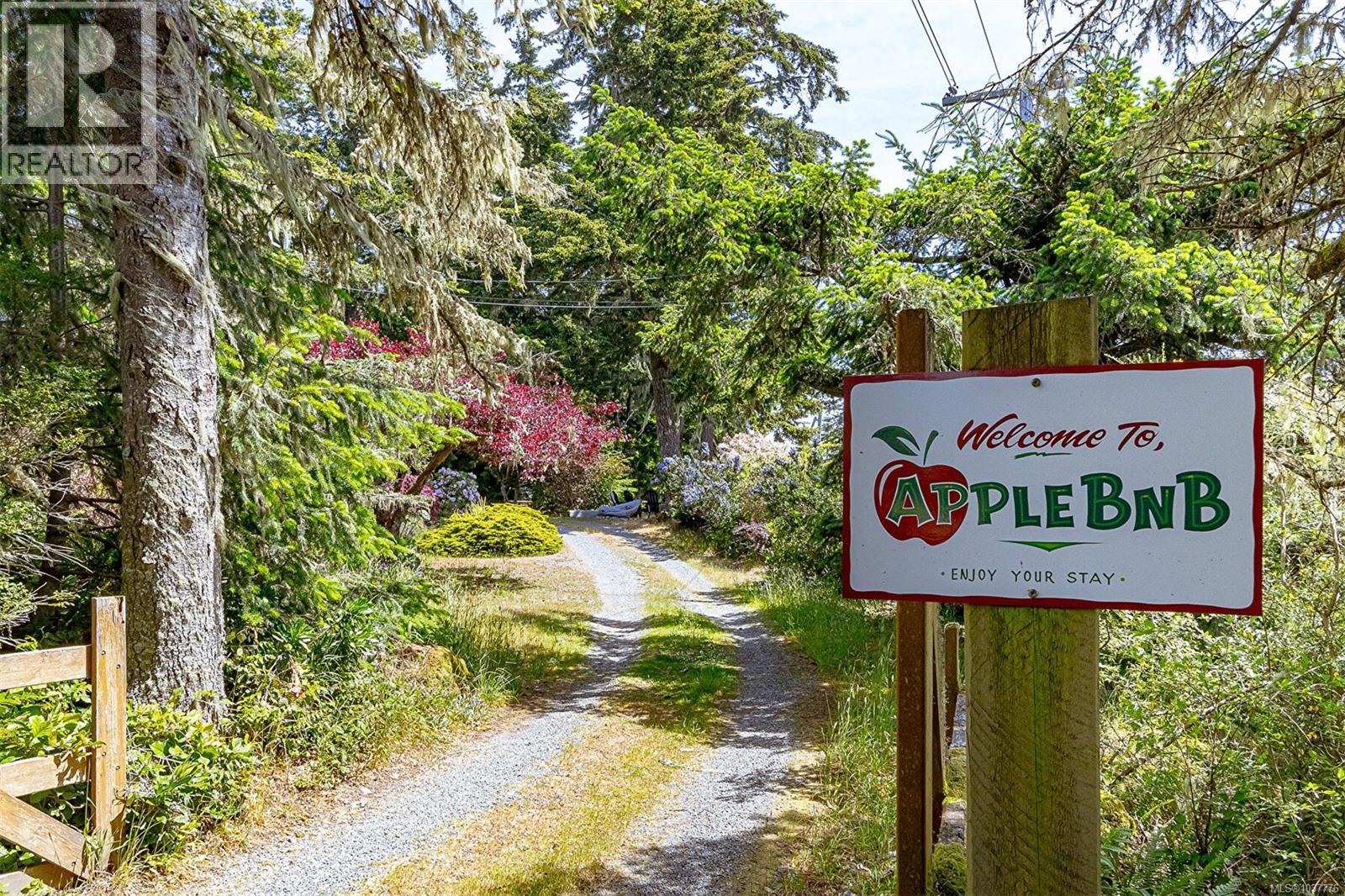 7954 West Coast Rd, Sooke