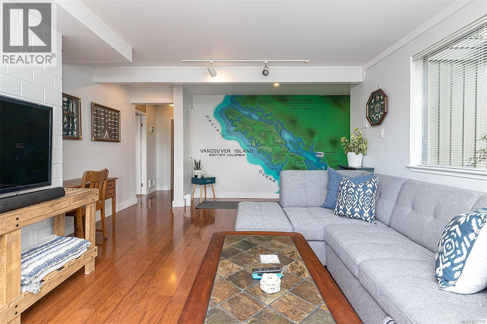 7954 West Coast Rd - 31