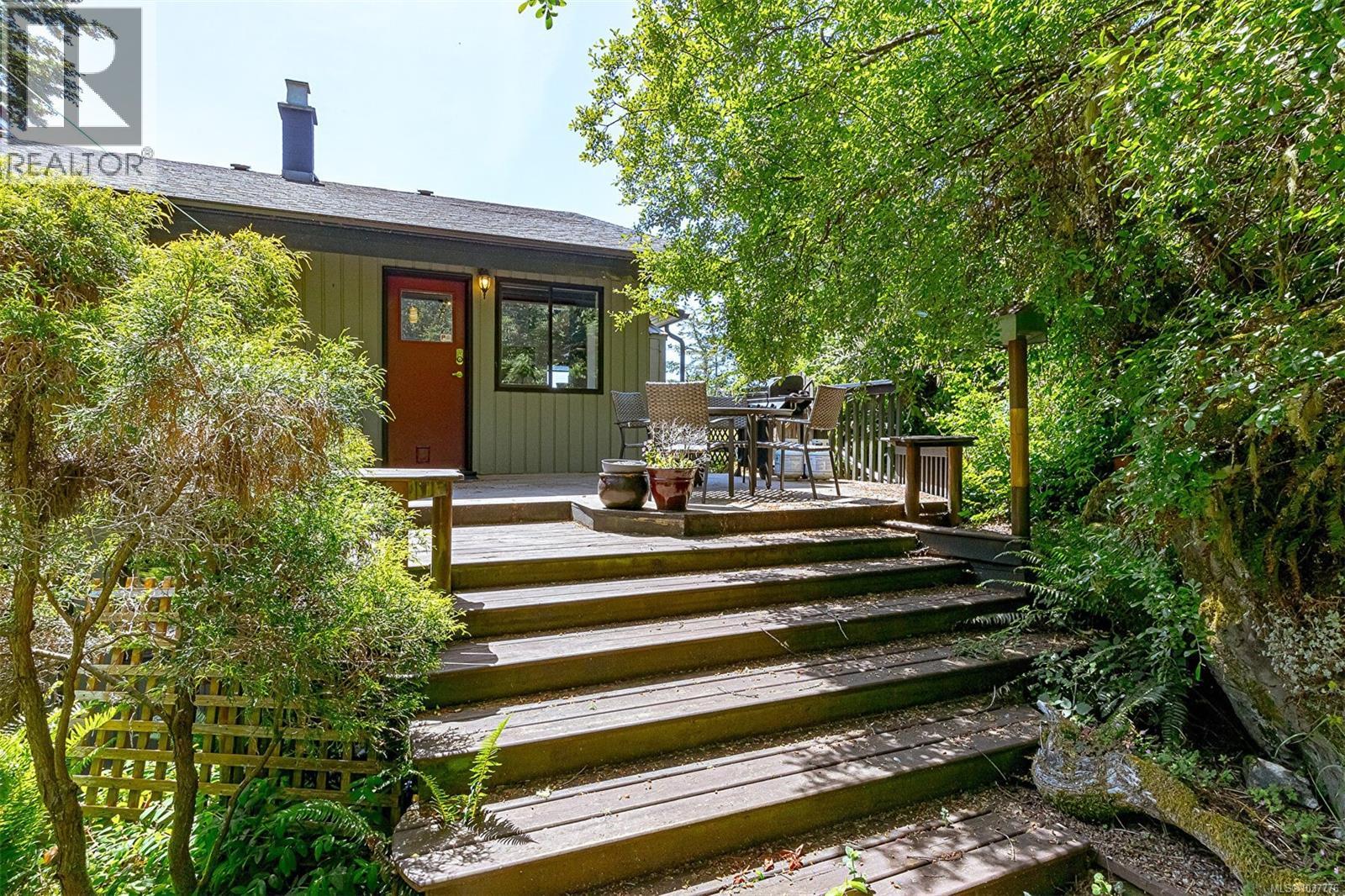7954 West Coast Rd, Sooke