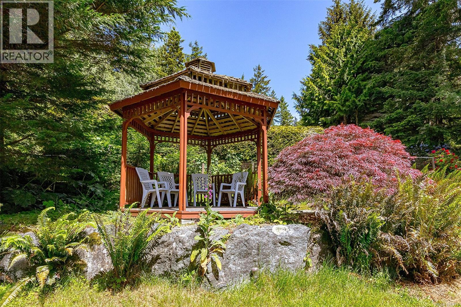 7954 West Coast Rd, Sooke