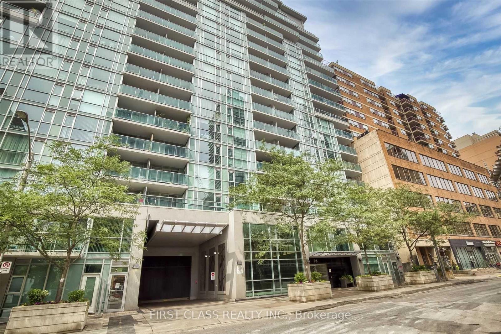 Listing photo of 1408 - 96 ST PATRICK STREET