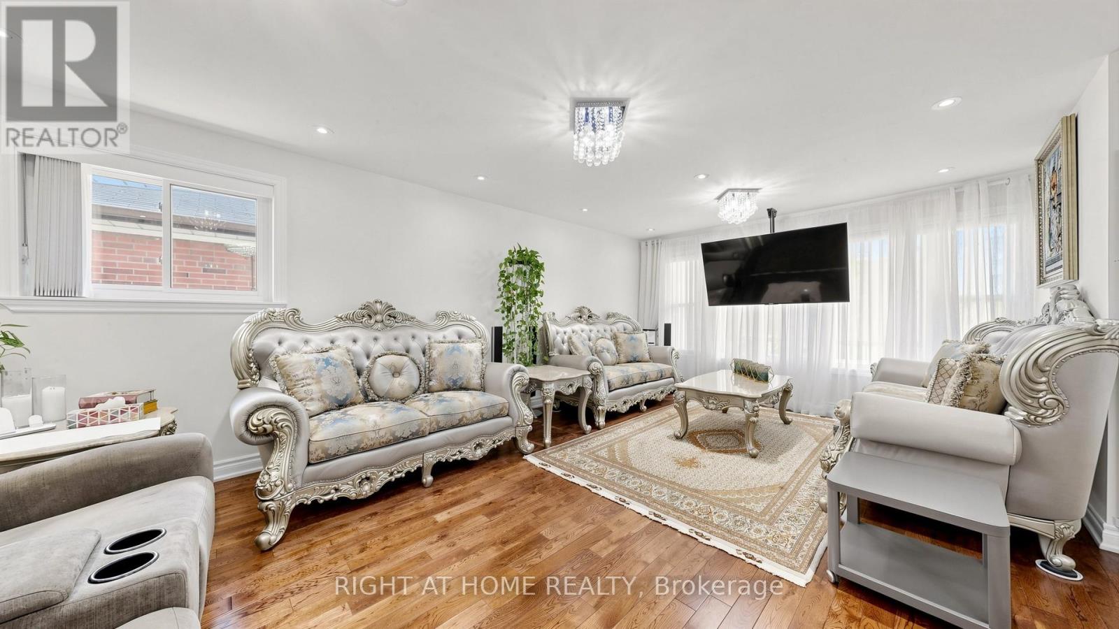 Open Concept Living/Dining