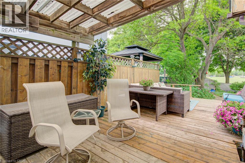 435A LEE Avenue - 33