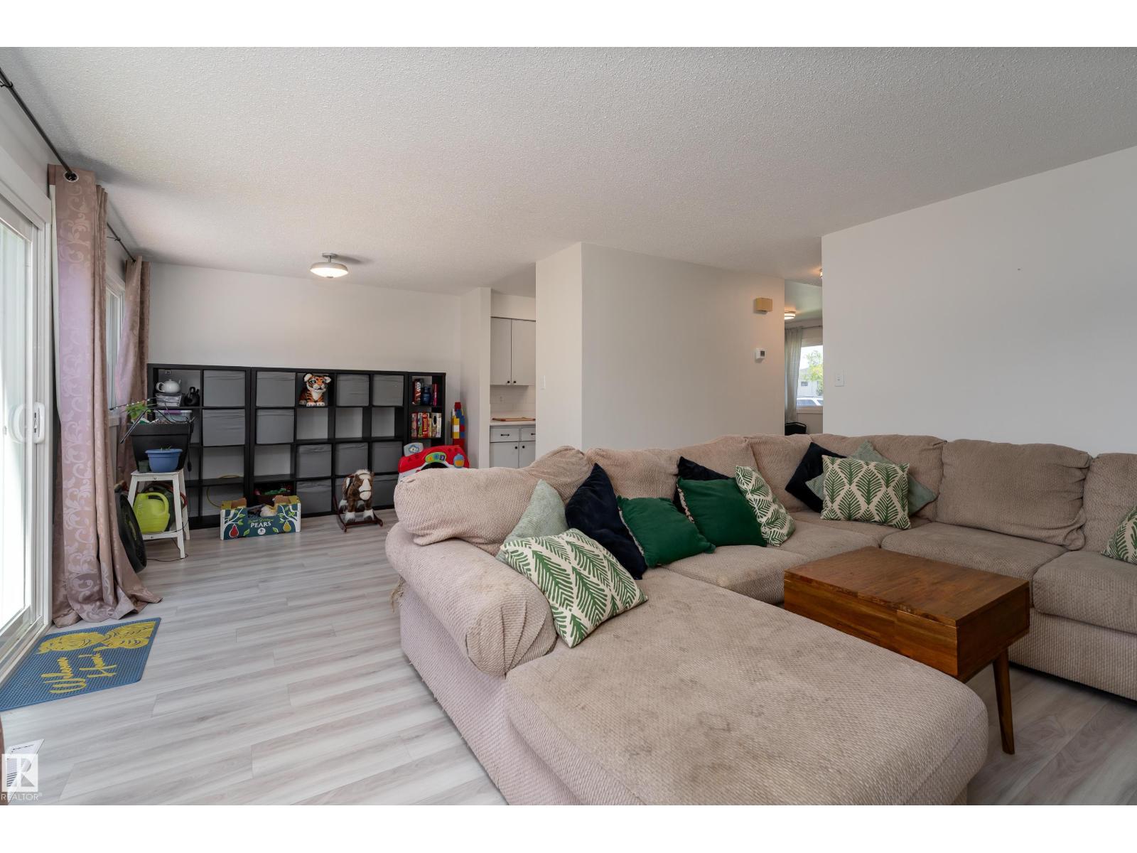 9 ROYAL RD NW — photo 11