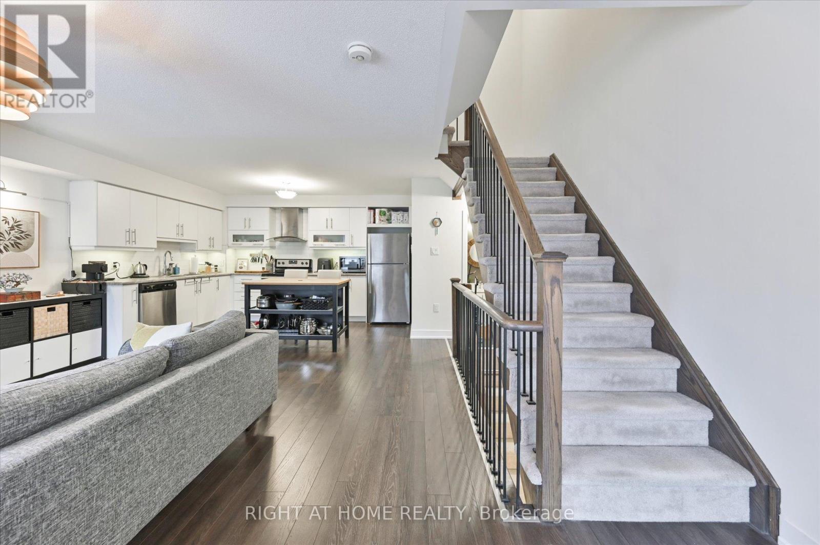 28 PALLOCK HILL WAY - 20