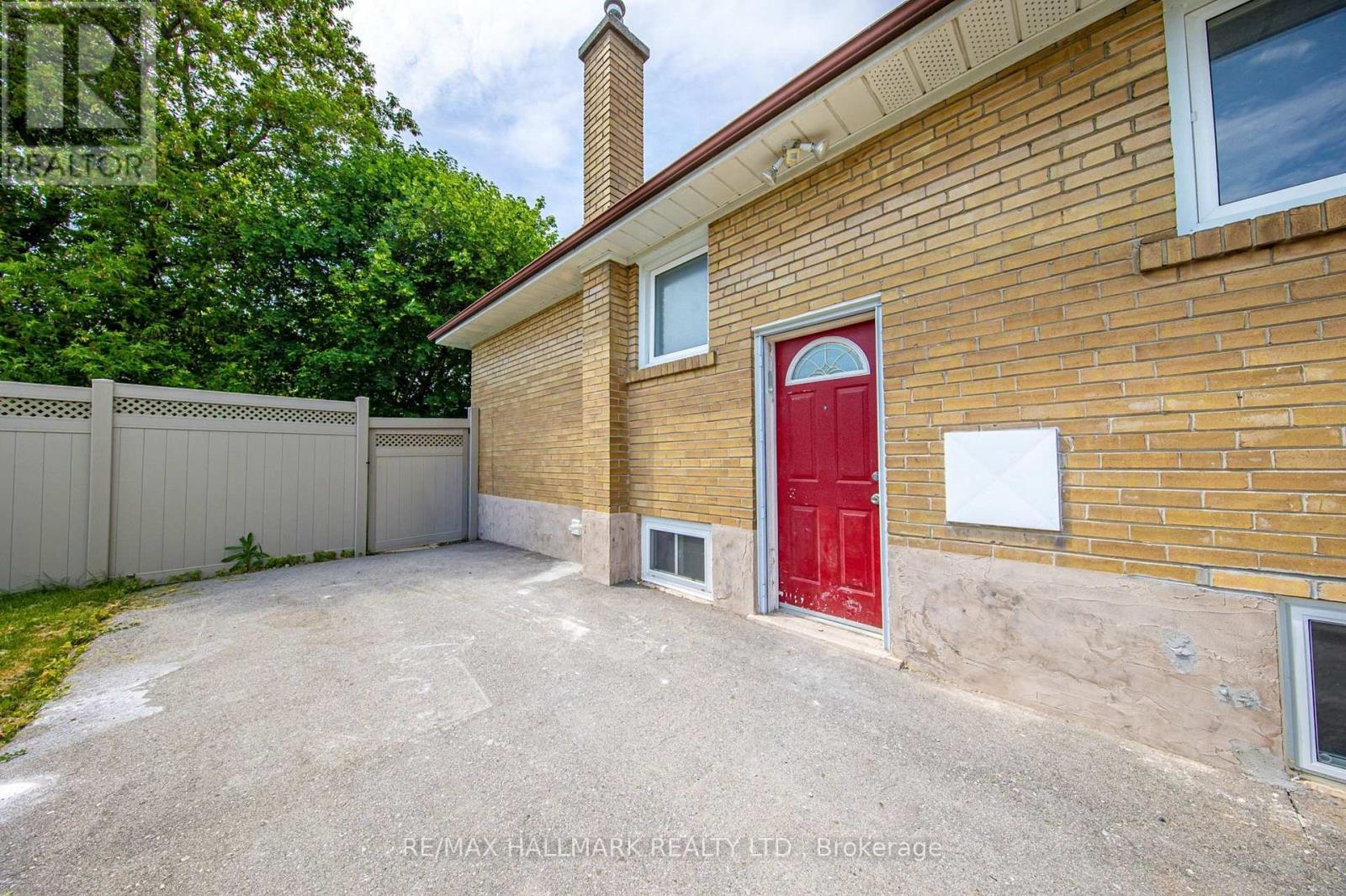 Listing photo of LOWER - 6 PALOMA PLACE