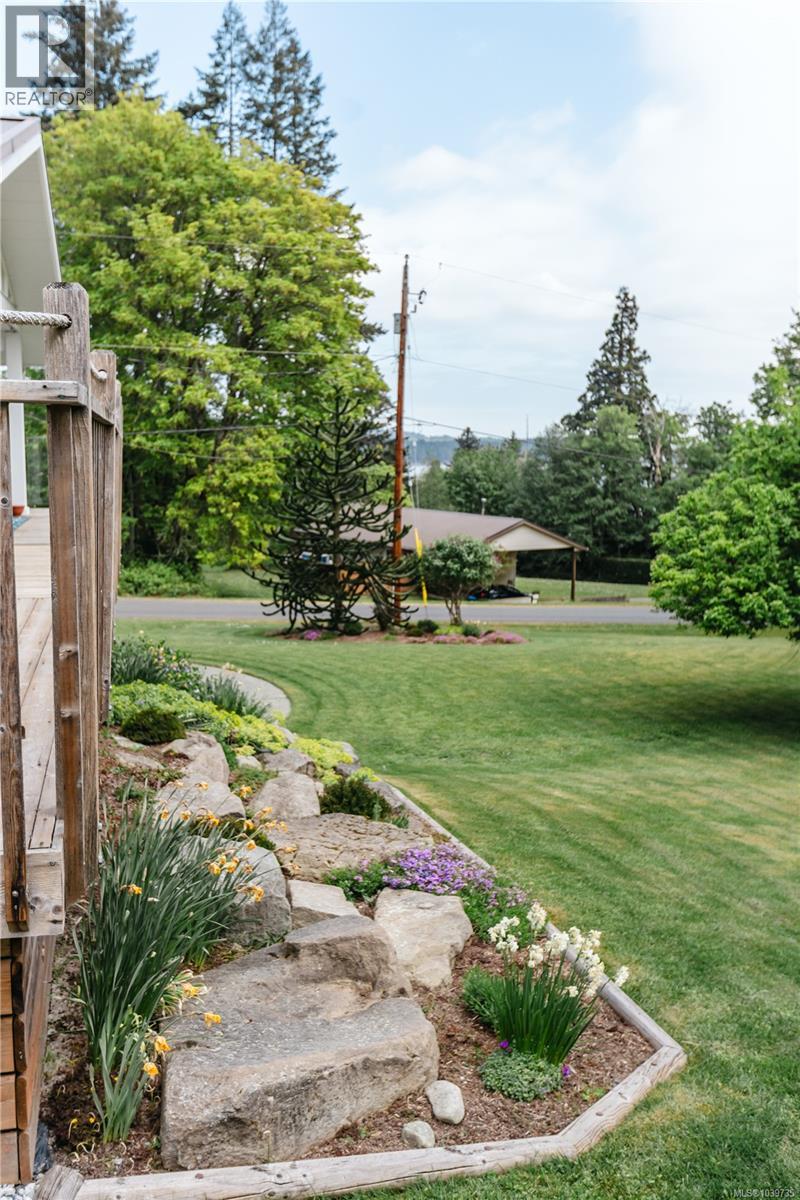 1569 Murdoch Rd - 77
