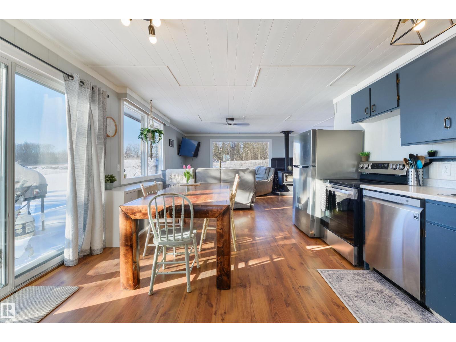 52309 RGE ROAD 22 - 4