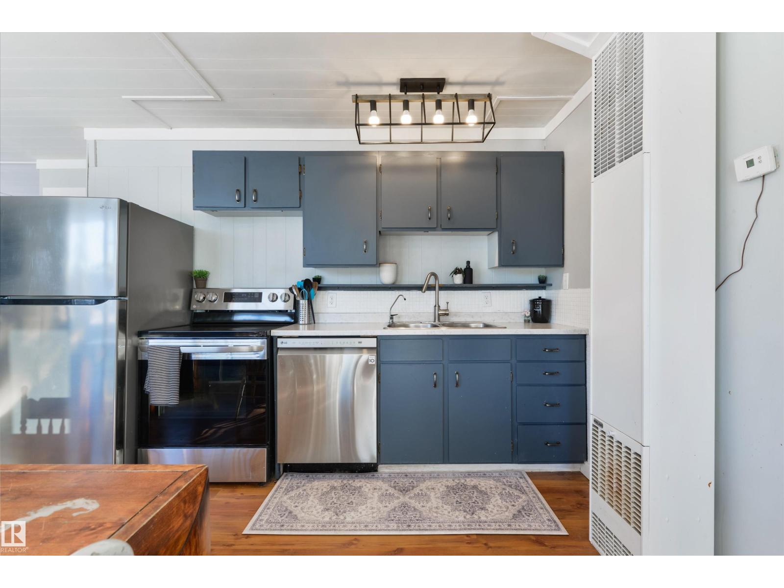 52309 RGE ROAD 22 - 6