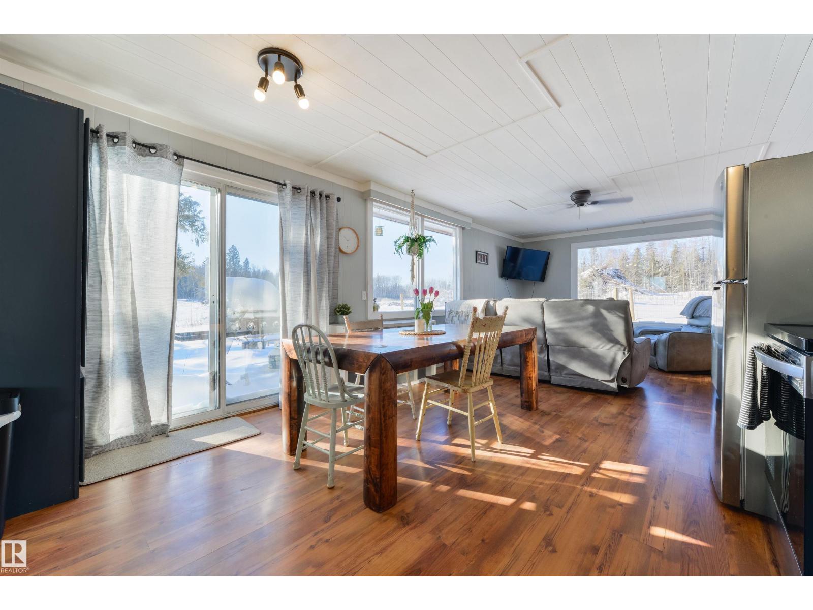 52309 RGE ROAD 22 - 10