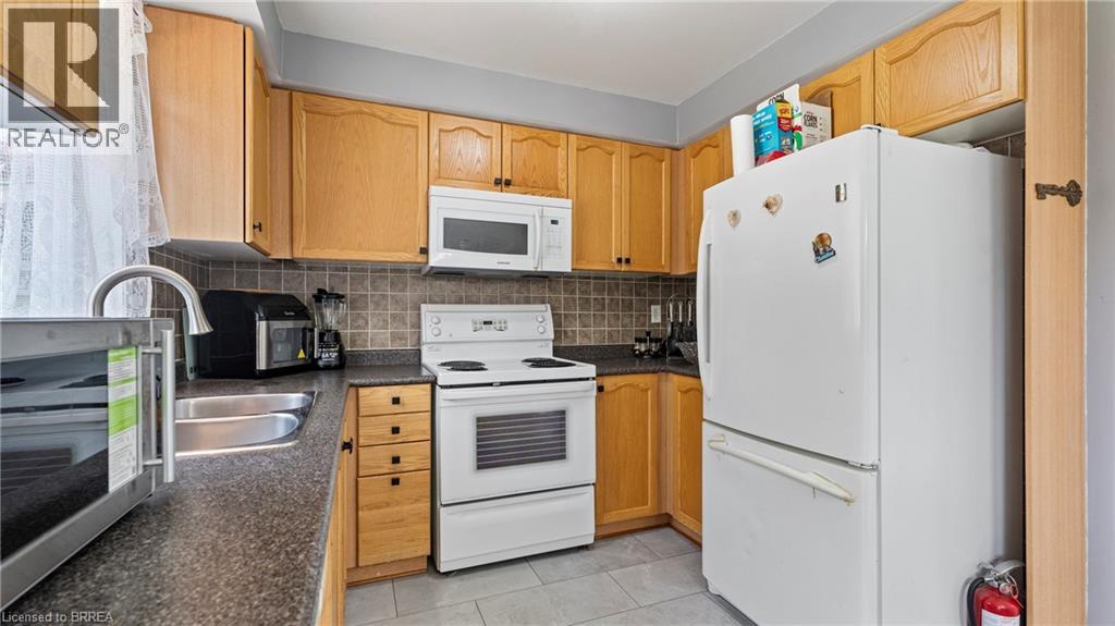124 OSBORN Avenue - 13