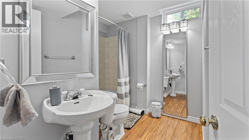 124 OSBORN Avenue - 24