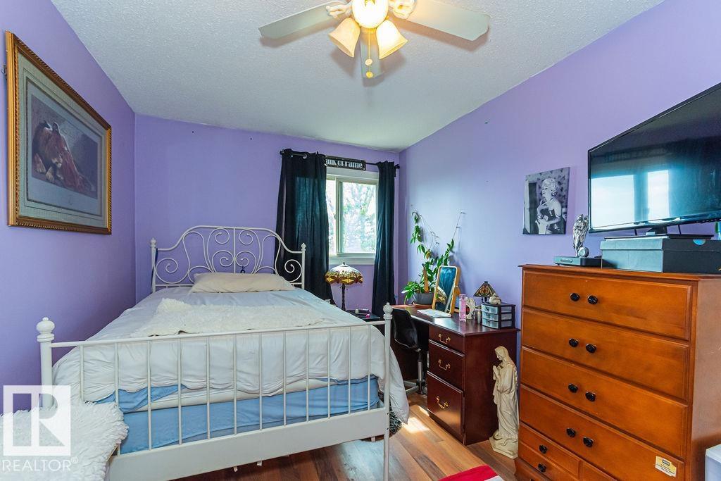 #6 3819 76 ST NW - 14