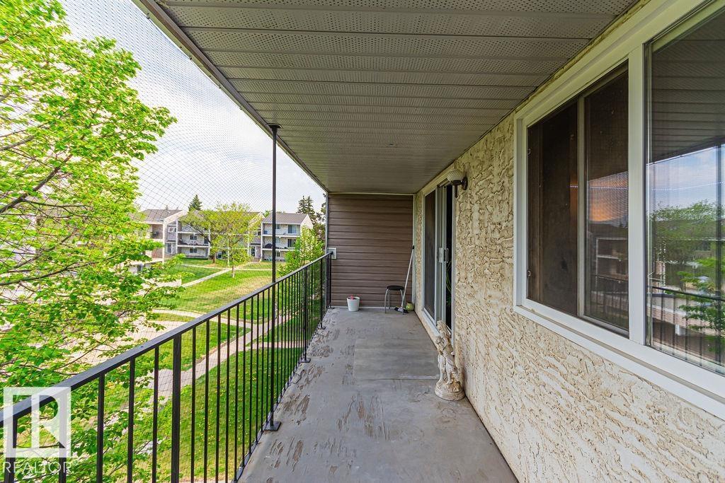 #6 3819 76 ST NW - 22