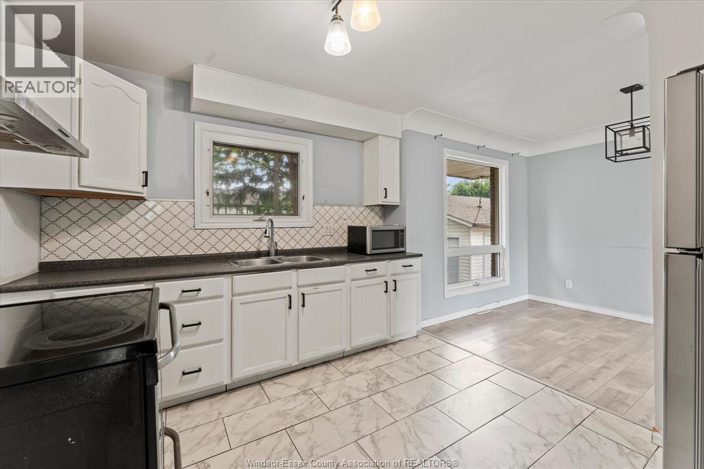 4065 Dougall - 11